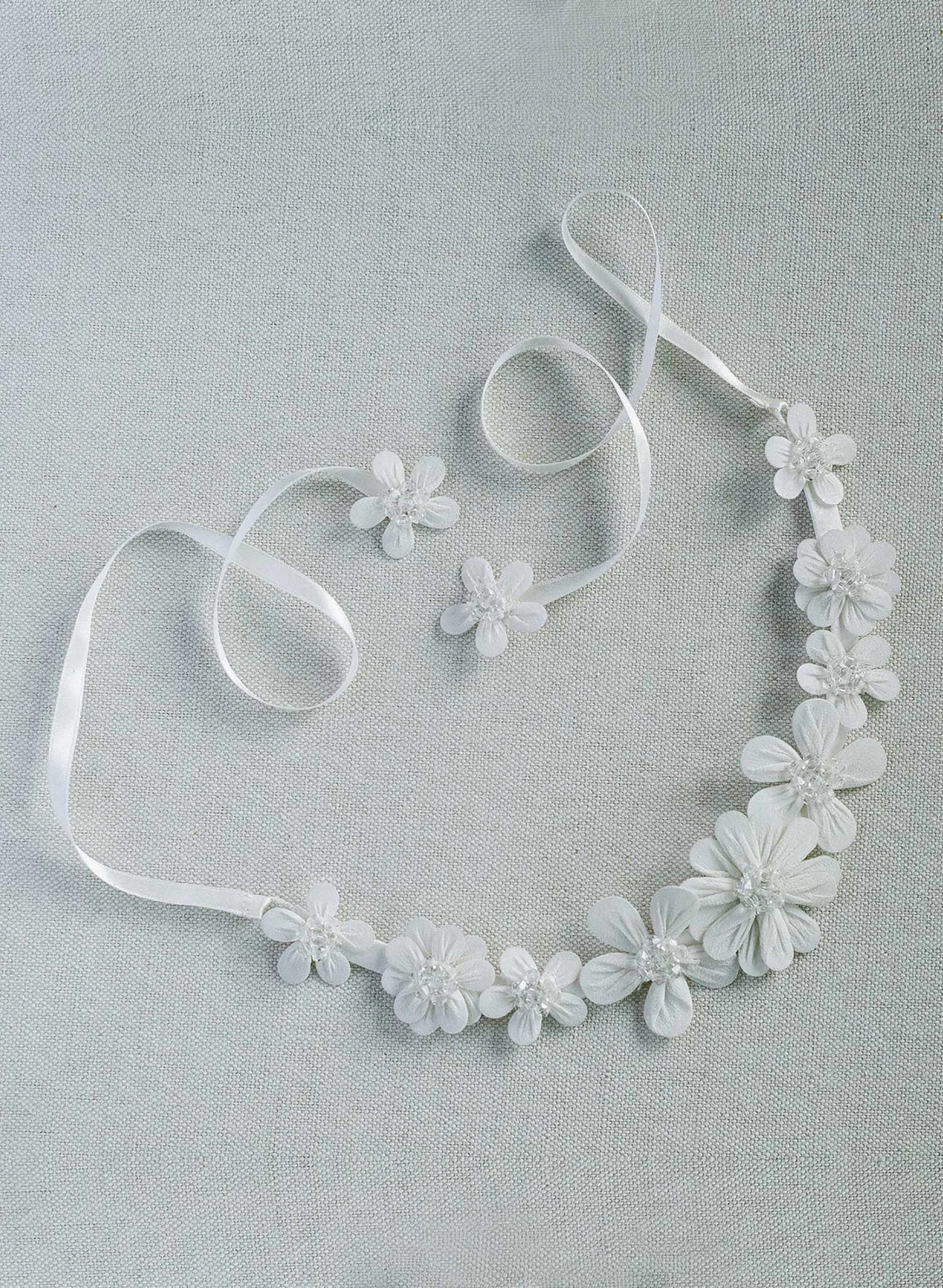 Embroidered primrose choker necklace - Style #2405