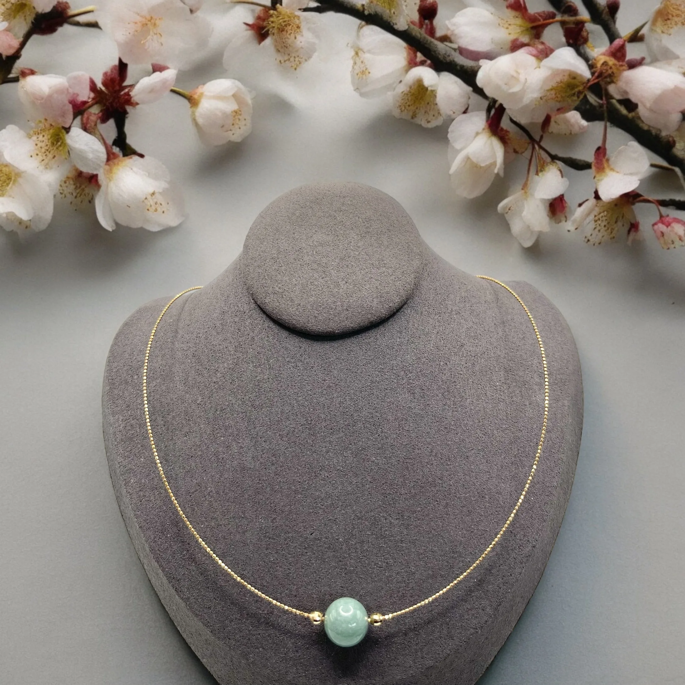 OMEGA CHAIN WITH JADE PENDANT