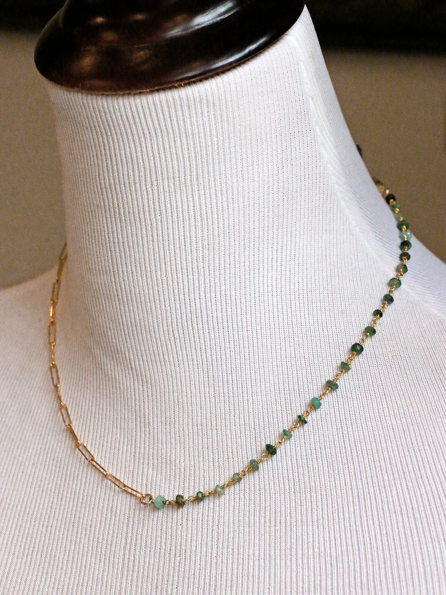 Susan Rifkin Beaded Emerald   Gold Paperclip Chain Necklace